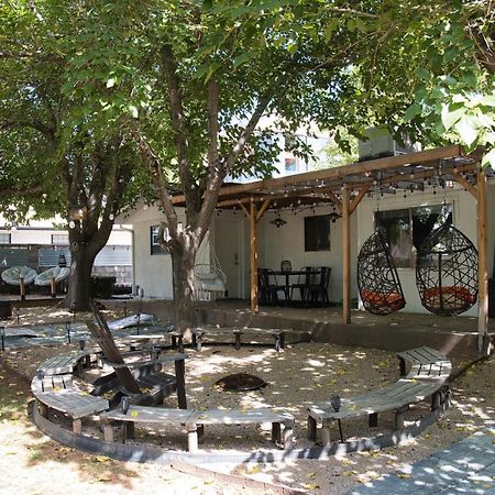 St George Family Getaway With Fire Pit, Ping Pong And Pet-Friendly Amenities سانت جورج المظهر الخارجي الصورة