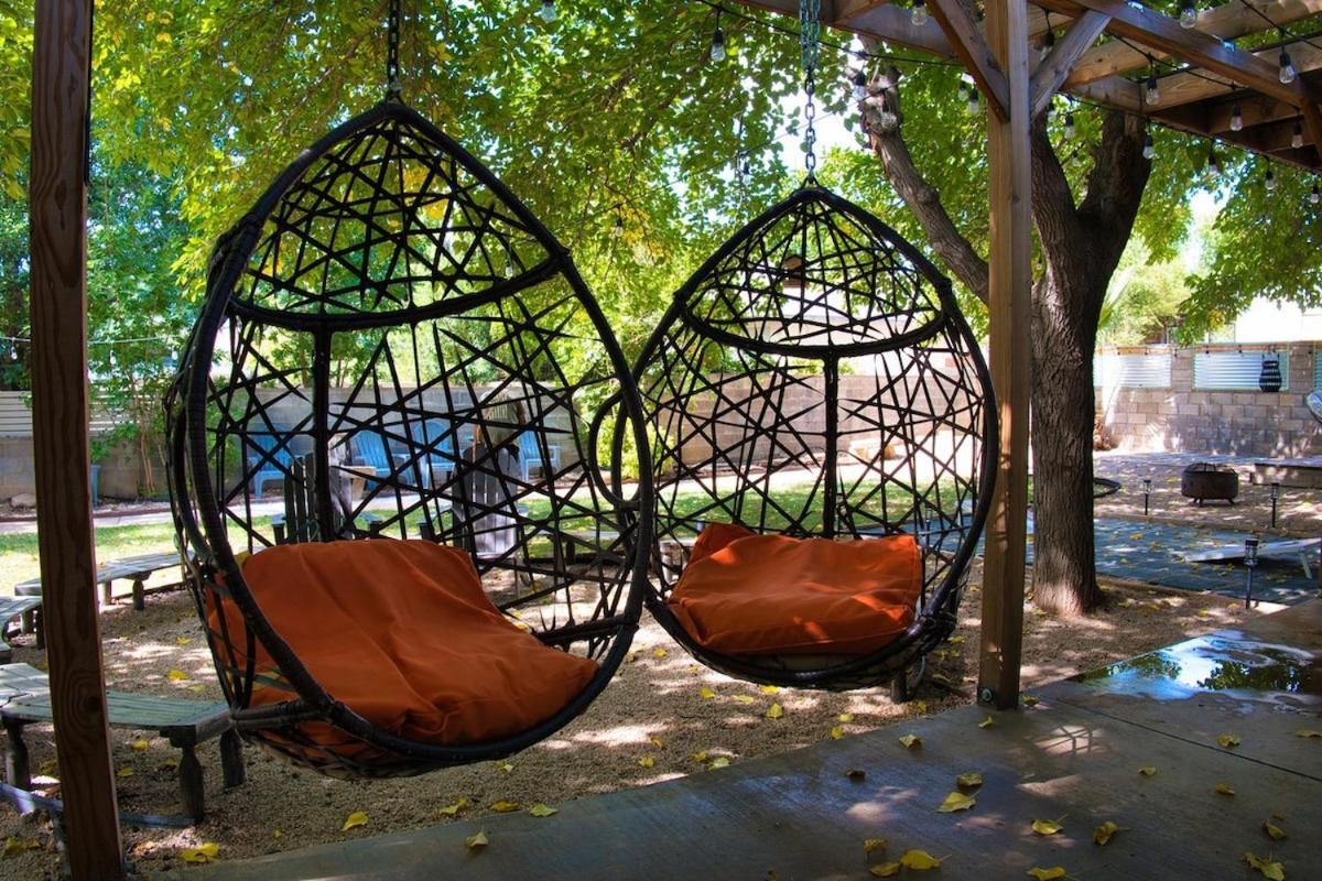 فيلا St George Family Getaway With Fire Pit, Ping Pong And Pet-Friendly Amenities سانت جورج المظهر الخارجي الصورة