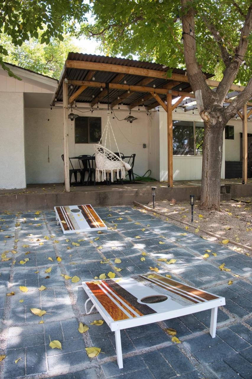 فيلا St George Family Getaway With Fire Pit, Ping Pong And Pet-Friendly Amenities سانت جورج المظهر الخارجي الصورة